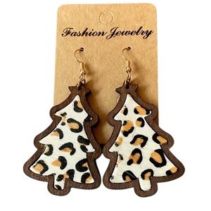 NEW Holiday Earrings - CUTE Animal Print Christmas Tree